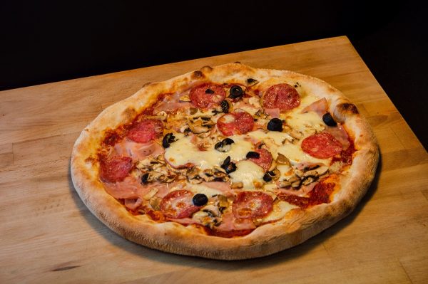 Pizza Quattro Stagioni – 520g - Pizza Mediteraneo - Timisoara