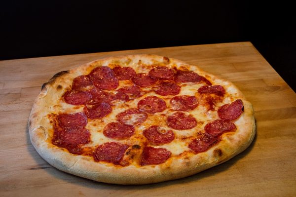 Pizza Salami – 480g - Pizza Mediteraneo - Timisoara