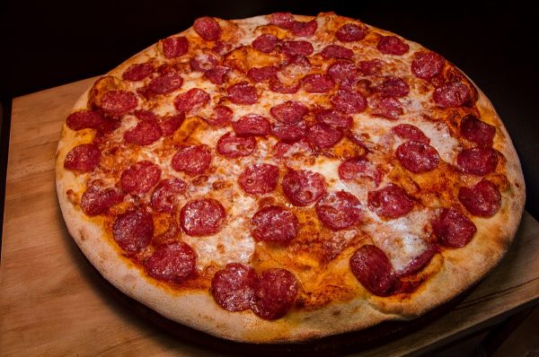 Pizza Big Salami – 1120g - Pizza Mediteraneo - Timisoara